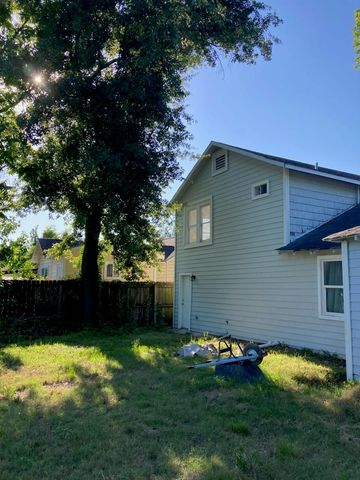 1016 Apache Street, Houston, TX 77022