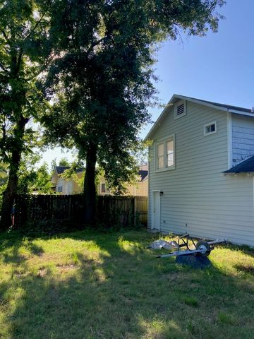 1016 Apache Street, Houston, TX 77022