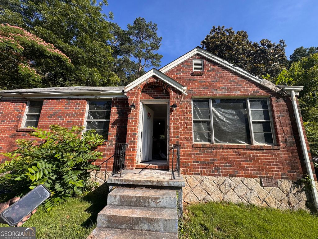 1532 Columbia Circle, Decatur, GA 30032