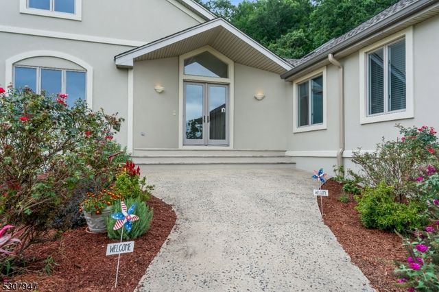 2051 Washington Valley Rd, Bridgewater Twp., NJ 08836