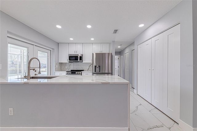 1041 WILLOW DRIVE, Leesburg, FL 34748