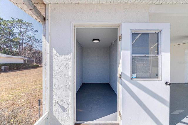 1041 WILLOW DRIVE, Leesburg, FL 34748