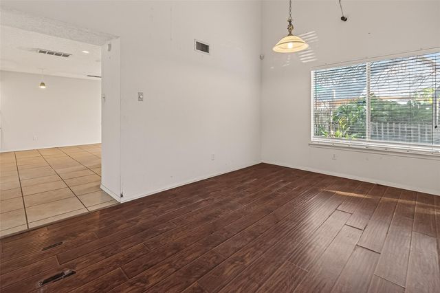 10647 Chapel Hill Drive, Houston, TX 77099