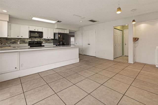 10647 Chapel Hill Drive, Houston, TX 77099