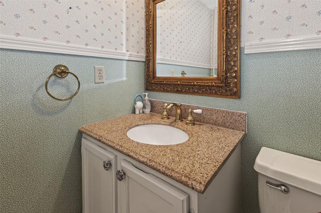 10647 Chapel Hill Drive, Houston, TX 77099