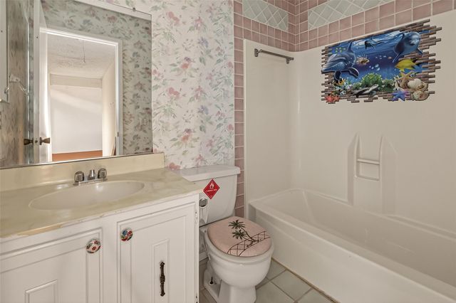 10647 Chapel Hill Drive, Houston, TX 77099