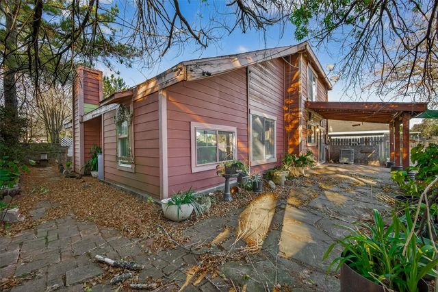 10647 Chapel Hill Drive, Houston, TX 77099