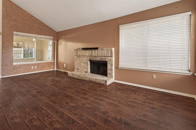 10647 Chapel Hill Drive, Houston, TX 77099