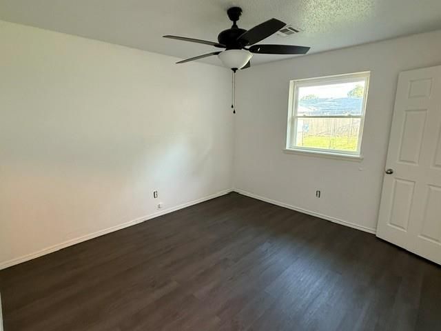 204 E Bass Avenue, Yukon, OK 73099