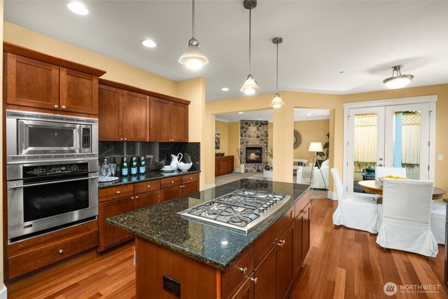 18638 92nd Avenue NE, Bothell, WA 98011