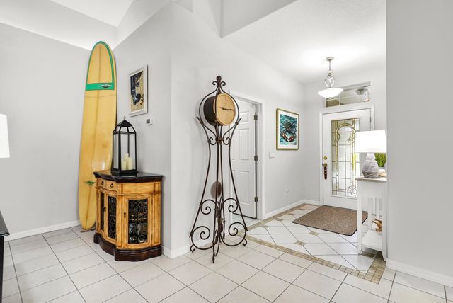 972 Ridgewood Ln, St Augustine, FL 32086
