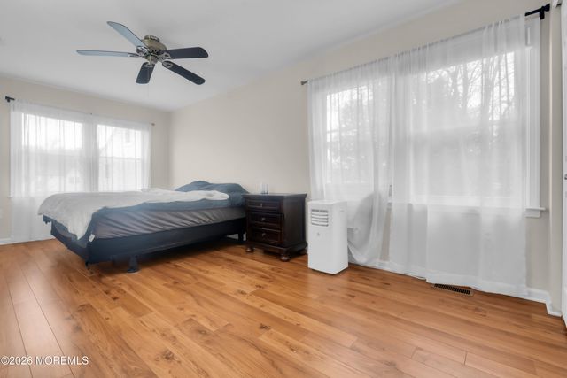 30 Shilling Way, Jackson, NJ 08527