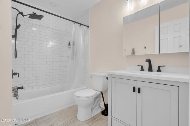 30 Shilling Way, Jackson, NJ 08527