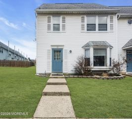 30 Shilling Way, Jackson, NJ 08527