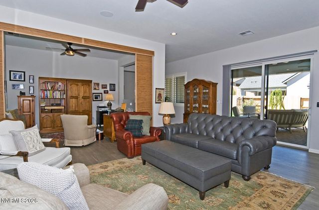 2332 Hammer Falls Drive, Reno, NV 89521