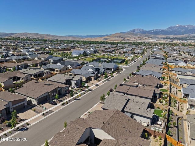 2332 Hammer Falls Drive, Reno, NV 89521