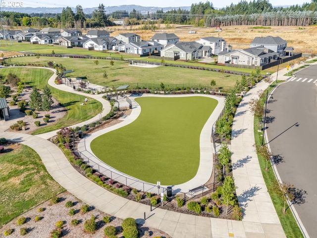 7323 Se Treeline St, Hillsboro, OR 97123