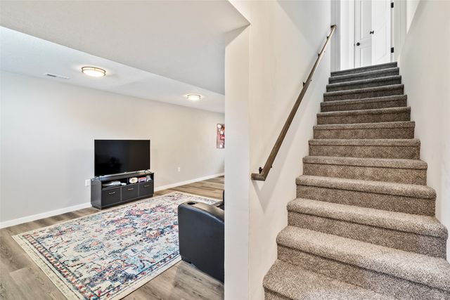5623 Leyden Avenue, Des Moines, IA 50317
