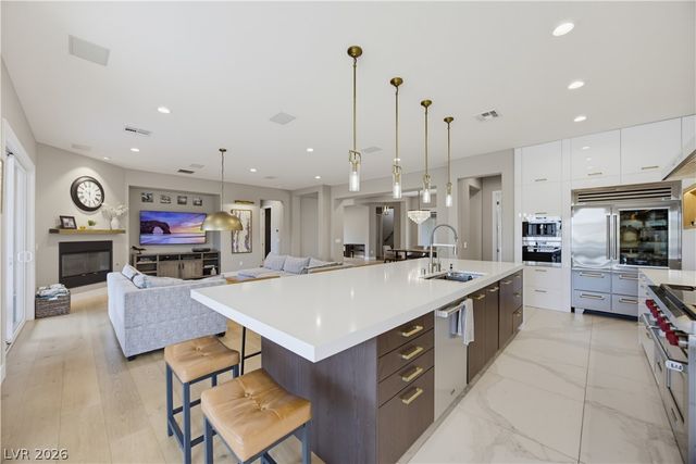 8565 Killians Greens Drive, Las Vegas, NV 89131