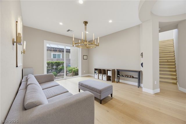 8565 Killians Greens Drive, Las Vegas, NV 89131