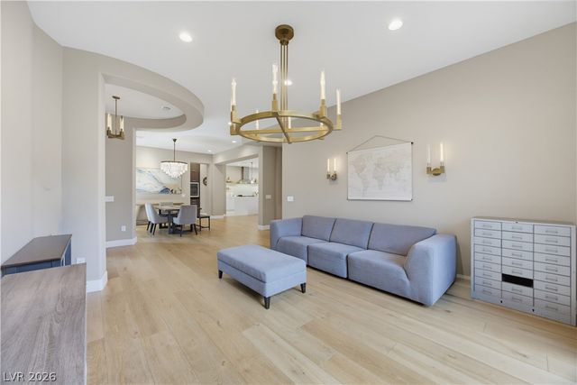 8565 Killians Greens Drive, Las Vegas, NV 89131