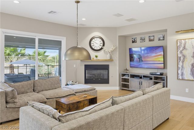 8565 Killians Greens Drive, Las Vegas, NV 89131