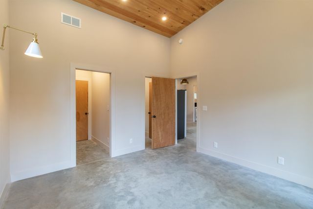14 Aikins Drive, Jay, VT 05859