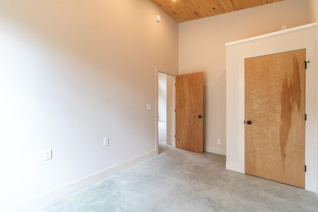 14 Aikins Drive, Jay, VT 05859