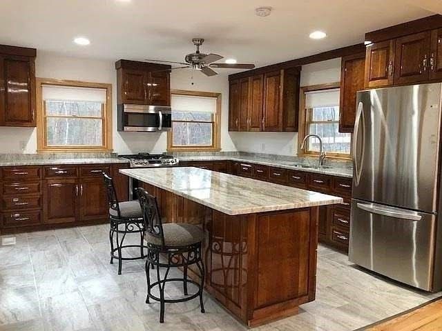 20 Academy Avenue, Atkinson, NH 03811