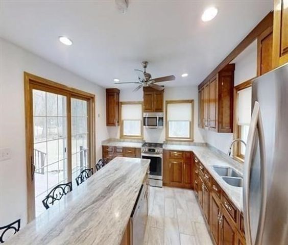 20 Academy Avenue, Atkinson, NH 03811