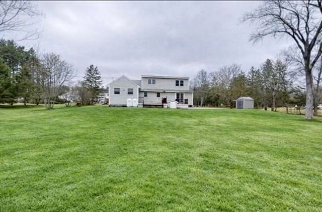 20 Academy Avenue, Atkinson, NH 03811