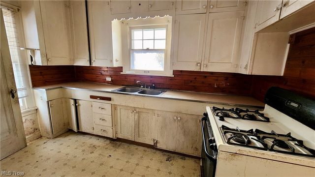 766 Cherokee Trail, Willoughby, OH 44094