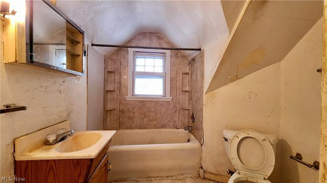 766 Cherokee Trail, Willoughby, OH 44094