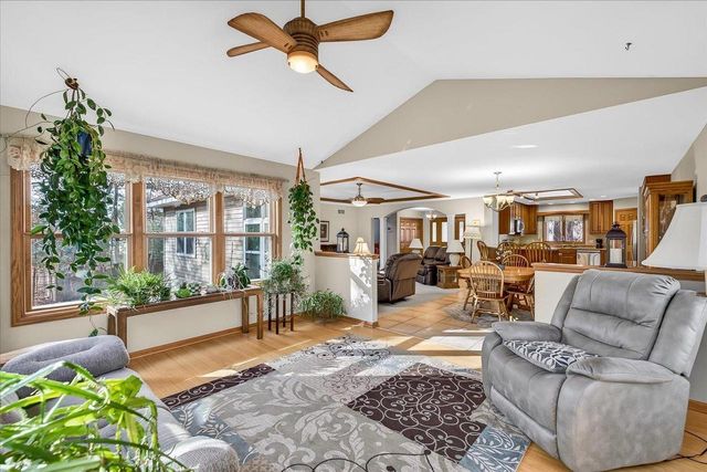 N806 Club Circle Drive, Prairie Du Sac, WI 53578