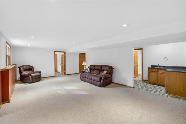 N806 Club Circle Drive, Prairie Du Sac, WI 53578