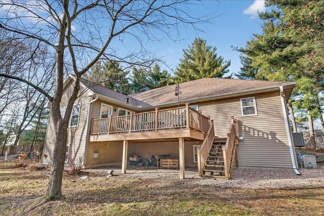 N806 Club Circle Drive, Prairie Du Sac, WI 53578