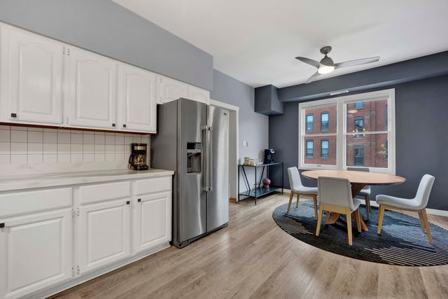 1326 W Ohio Street, Chicago, IL 60642
