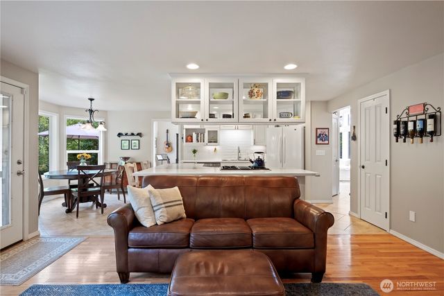 1702 14th Street SW, Puyallup, WA 98371