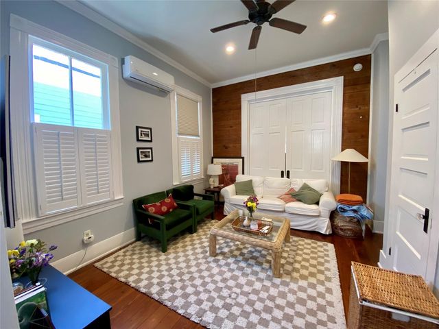 1604 Avenue L, Galveston, TX 77550