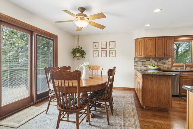 897 W Kelly Ann Drive, Palatine, IL 60067