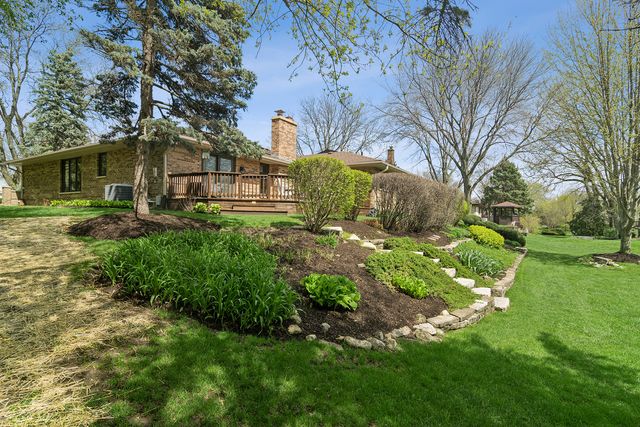 897 W Kelly Ann Drive, Palatine, IL 60067