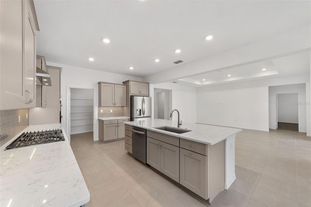 5671 SW 71ST AVENUE, Ocala, FL 34476