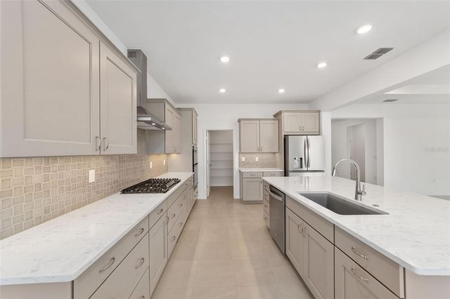 5671 SW 71ST AVENUE, Ocala, FL 34476