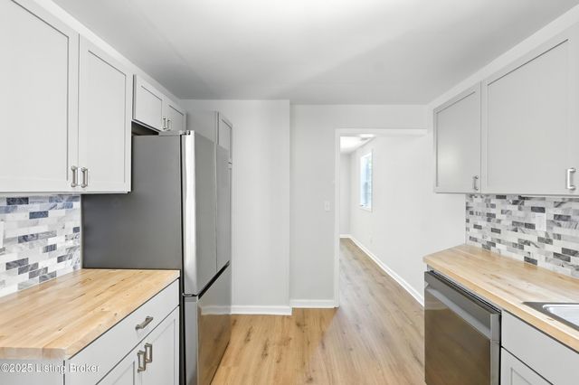 137 S Bayly Ave, Louisville, KY 40206