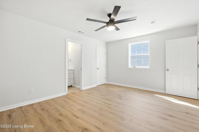 137 S Bayly Ave, Louisville, KY 40206