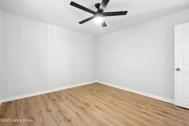 137 S Bayly Ave, Louisville, KY 40206