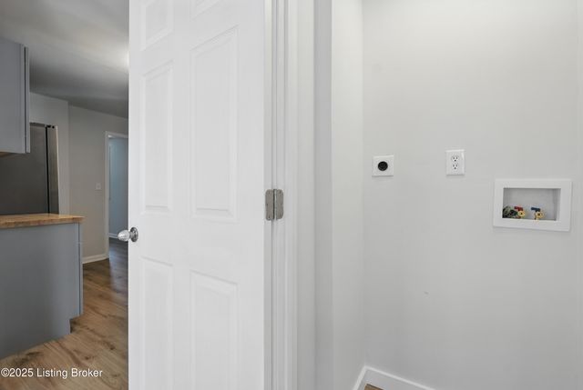 137 S Bayly Ave, Louisville, KY 40206