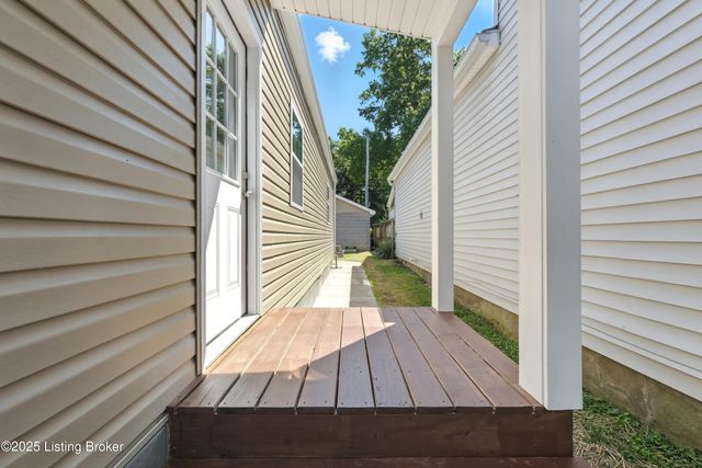 137 S Bayly Ave, Louisville, KY 40206