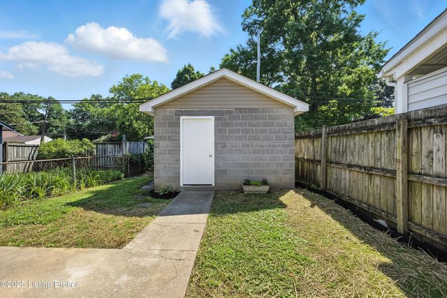 137 S Bayly Ave, Louisville, KY 40206