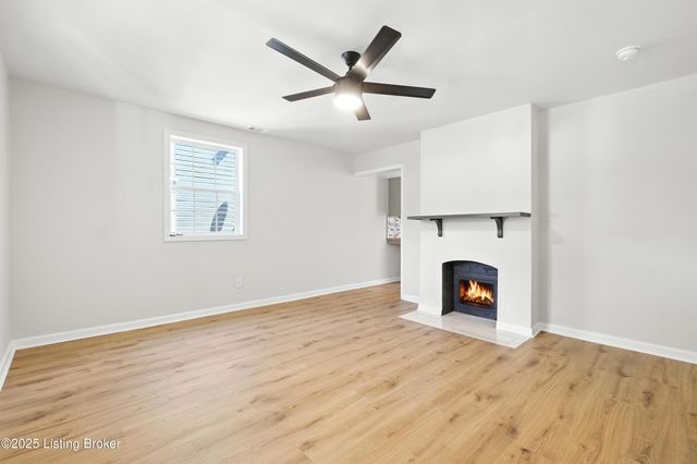 137 S Bayly Ave, Louisville, KY 40206